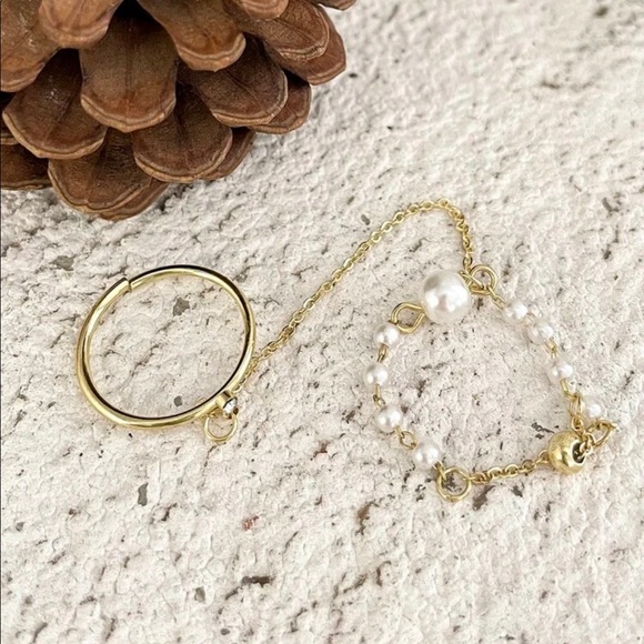 Gold Faux Pearls Rhinestone Chain Double Ring - Picture 7 of 7